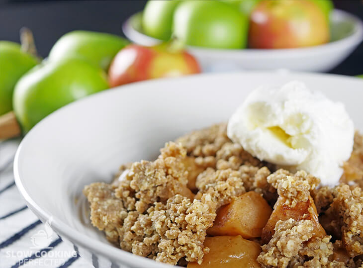 Slow Cooker Apple Crisp with Oats