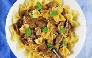 Featured image for Slow Cooker Beef Stroganoff