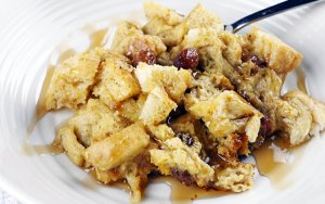 Featured image for Slow Cooker Bread Pudding