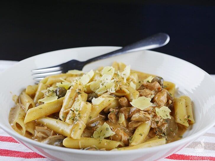 Slow Cooker Chicken Stroganoff