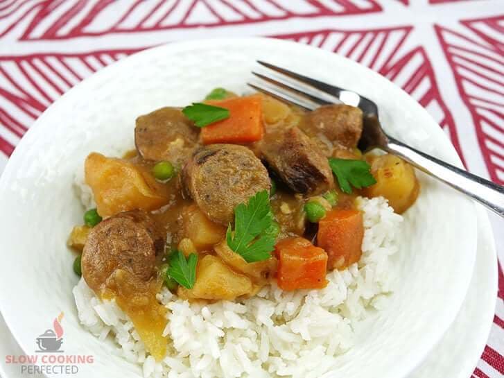 slow cooker curried sausages