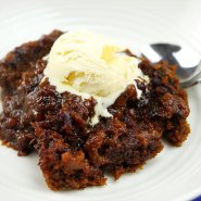 Slow Cooker Sticky Date Pudding