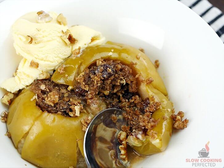 Slow Cooker Baked Apples