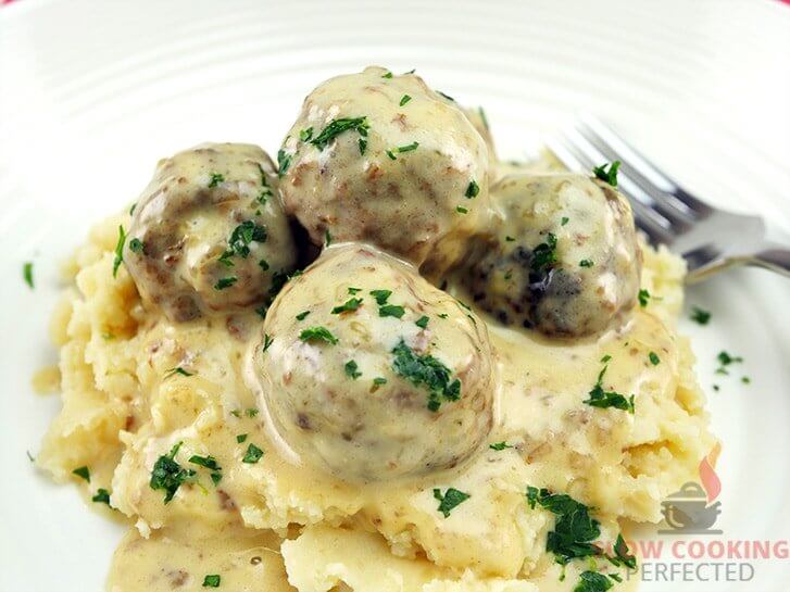 Creamy Slow Cooker Swedish Meatballs - Slow Cooking Perfected