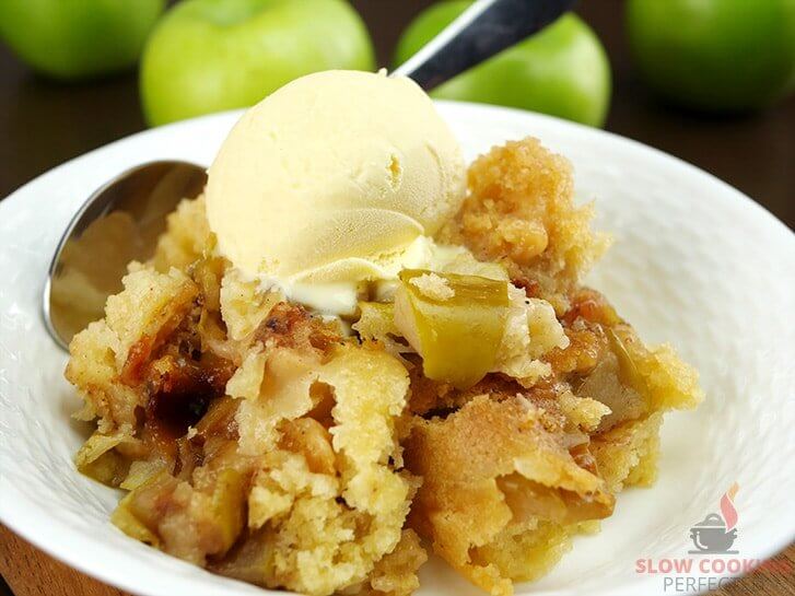 Crockpot Apple Cobbler Recipe (3-ingredient)