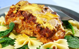 Featured image for Slow Cooker Chicken Parmesan