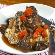 Slow Cooker Beef Cheeks