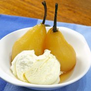 Slow Cooker Poached Pears in White Wine