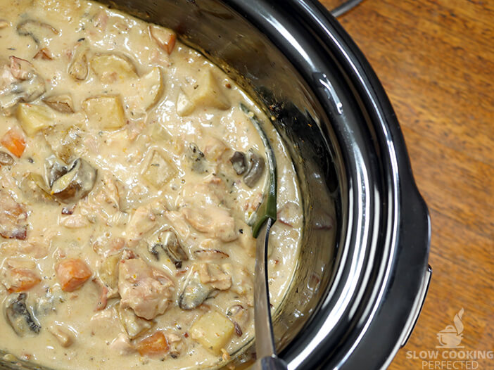 Easy Slow Cooker Chicken Casserole