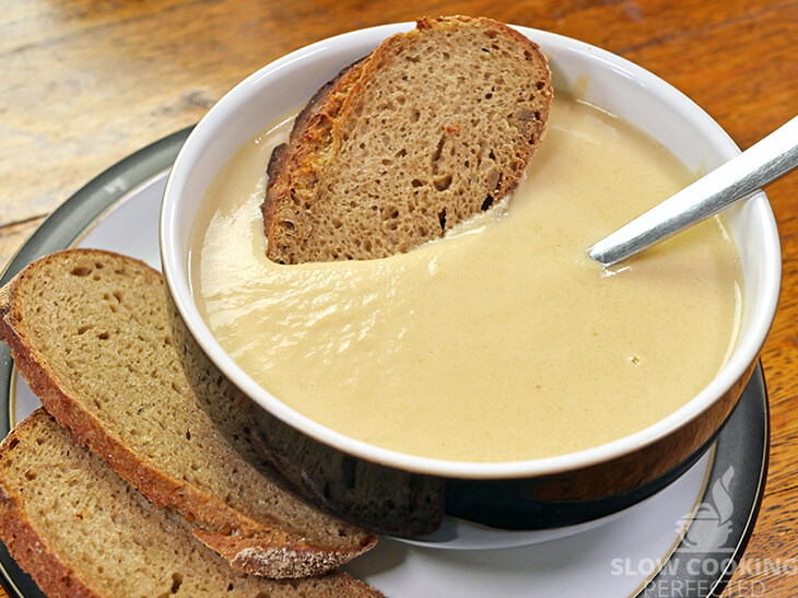 Slow Cooker Cauliflower Cheese Soup