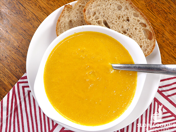 Slow Cooker Carrot and Ginger Soup