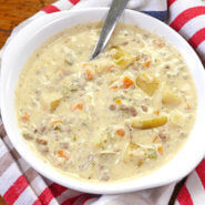 Slow Cooker Cheeseburger Soup