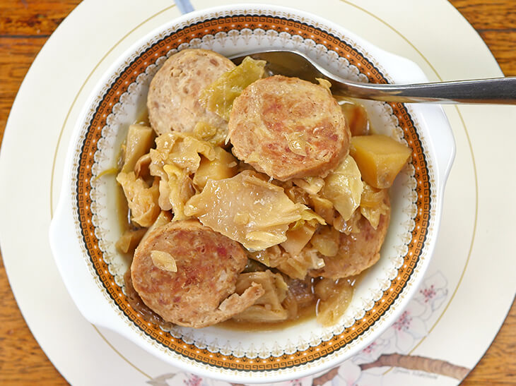 Slow Cooker Kielbasa and Cabbage