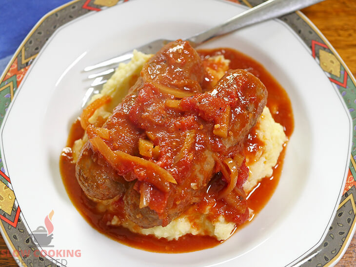 Slow-Cooked Devilled Sausages with Mashed Potatoes